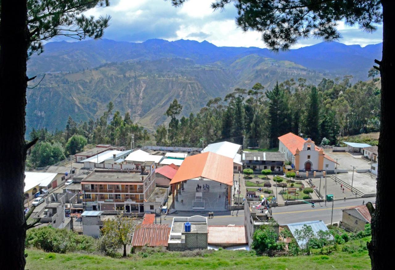 Lagoon Hotel Chugchilán Extérieur photo
