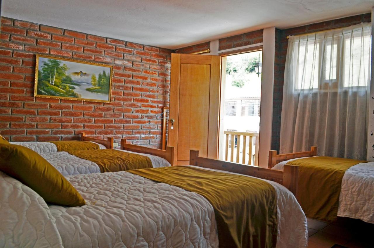 Lagoon Hotel Chugchilán Extérieur photo