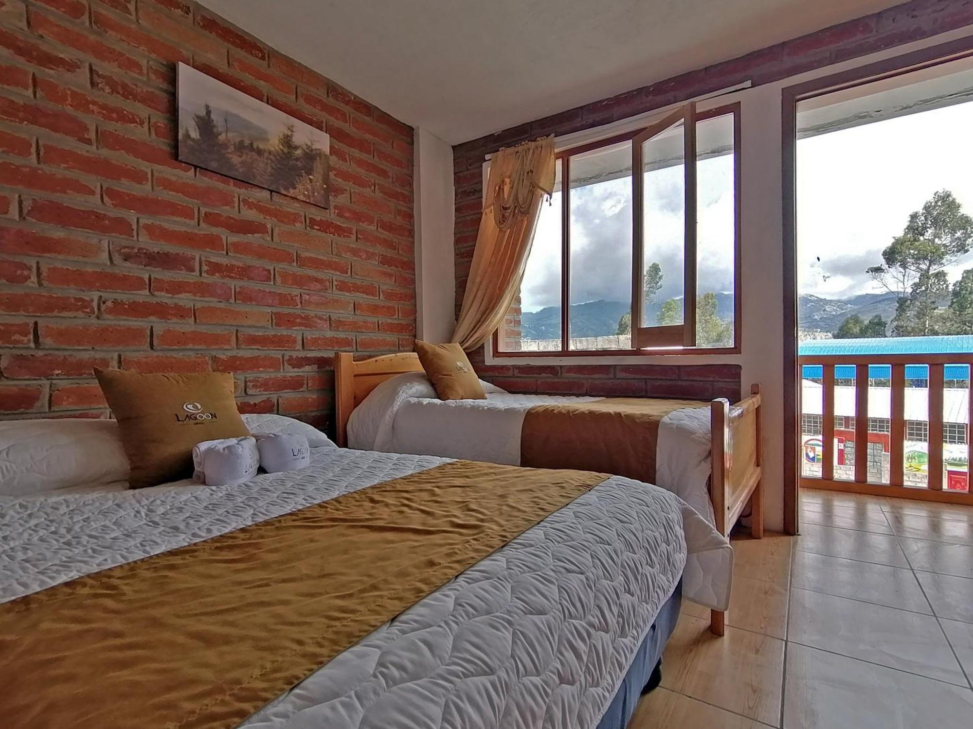 Lagoon Hotel Chugchilán Extérieur photo