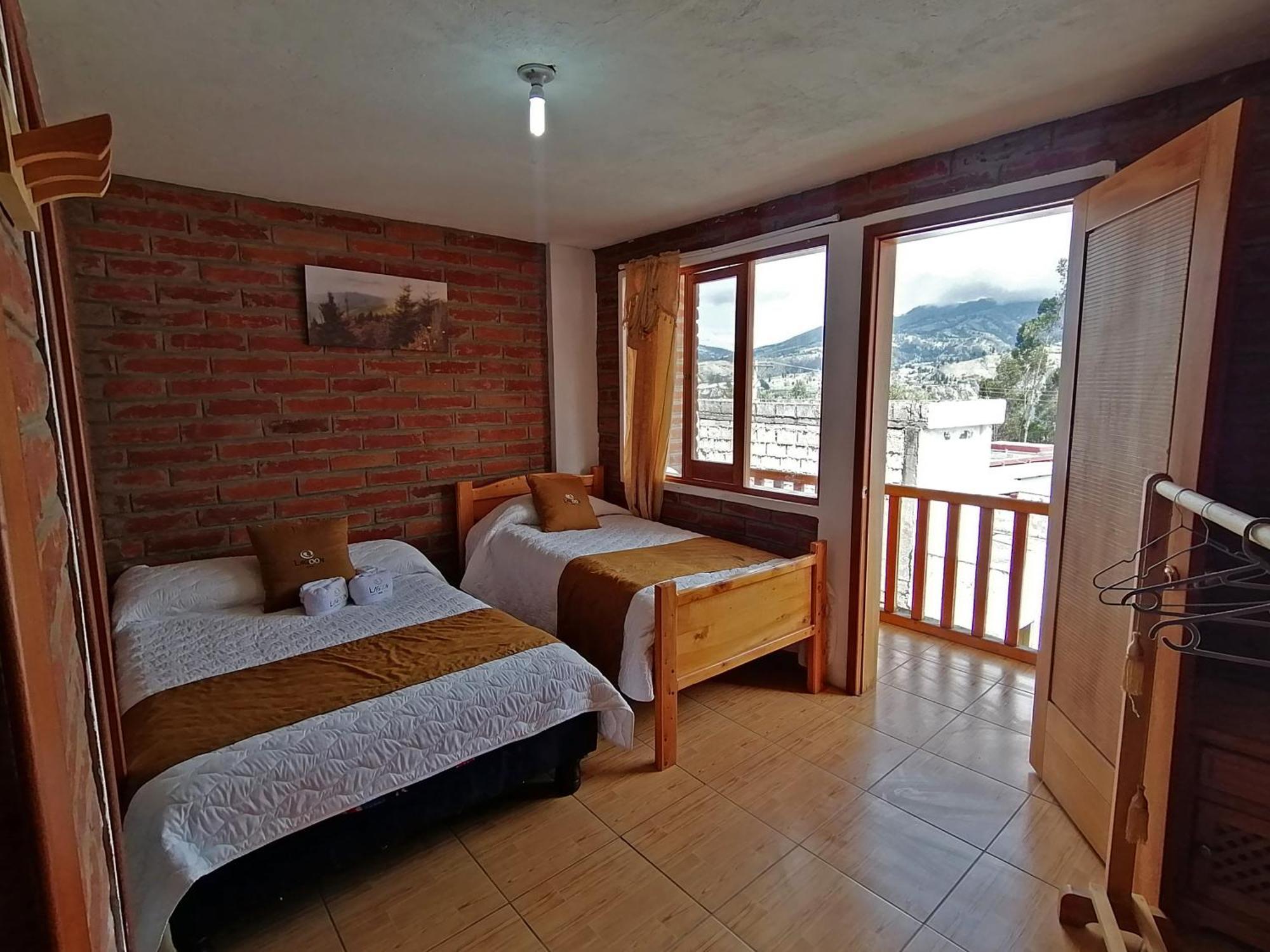Lagoon Hotel Chugchilán Extérieur photo
