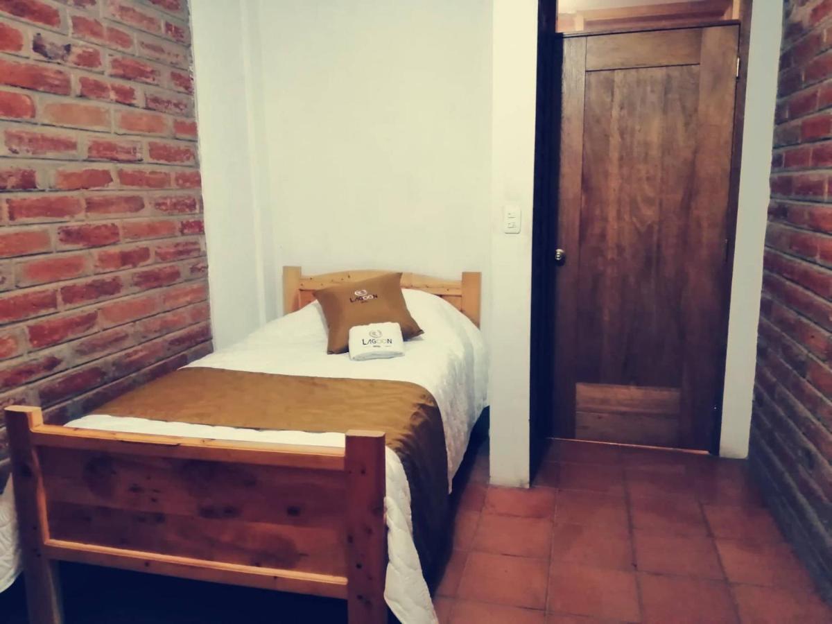 Lagoon Hotel Chugchilán Extérieur photo